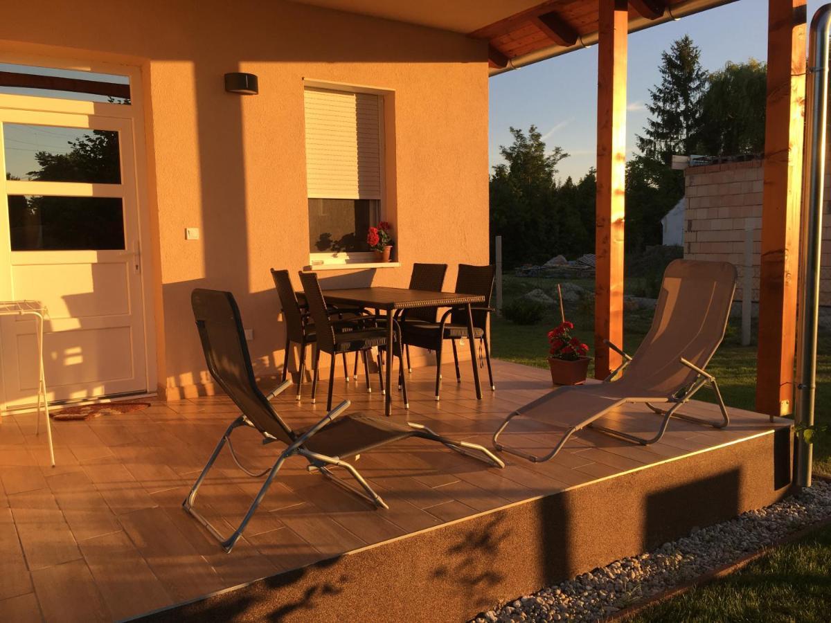 Konrad Apartman Villa Balatonmáriafürdő Exterior foto