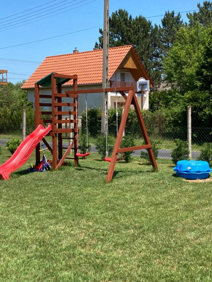 Konrad Apartman Villa Balatonmáriafürdő Exterior foto